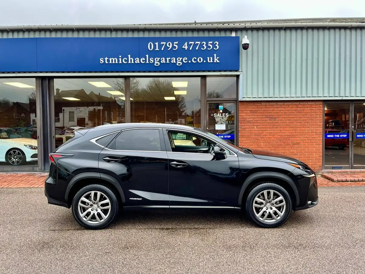 2015-lexus-nx-300h-25-luxury-197bhp-big-9
