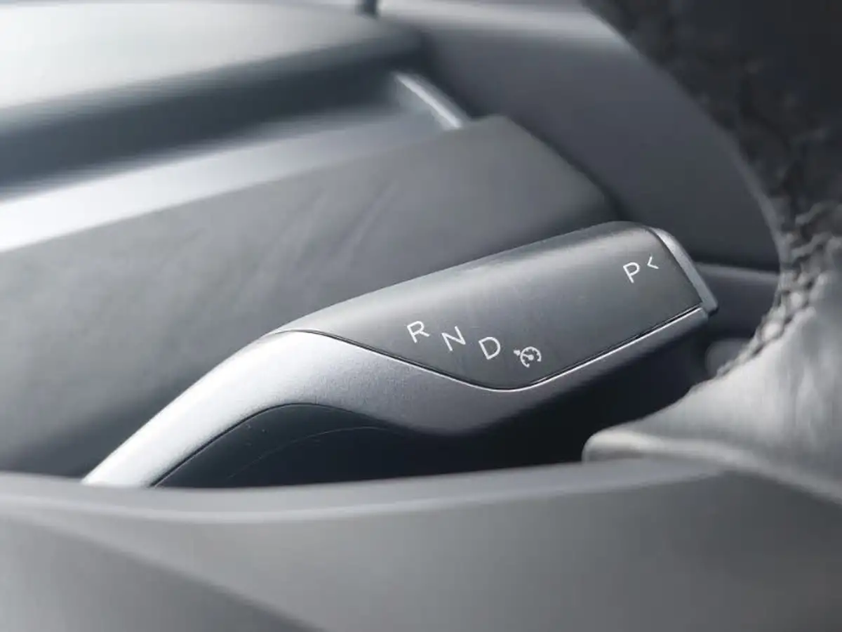 2019-tesla-model-3-e-4x4-performance-pack-big-17