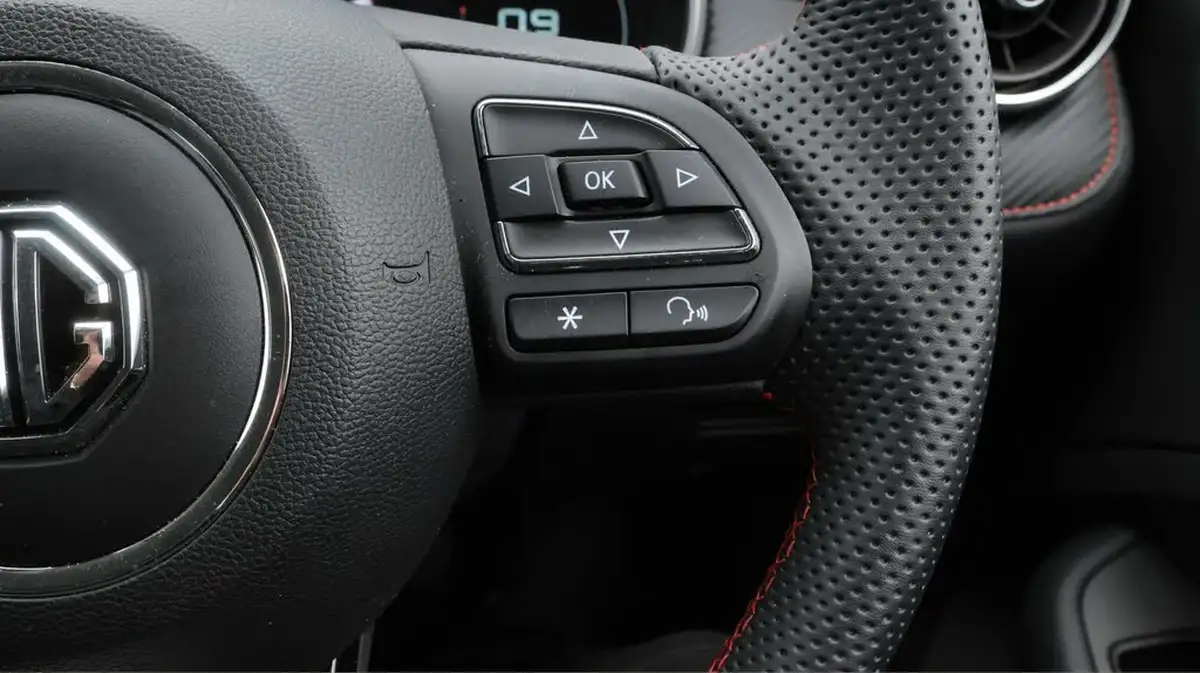 2023-mg-zs-suv-10t-gdi-exclusive-auto-big-23