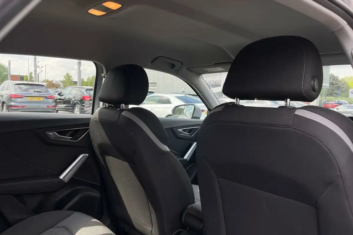 2019-audi-q2-15-35-tfsi-sport-cod-s-tronic-big-23