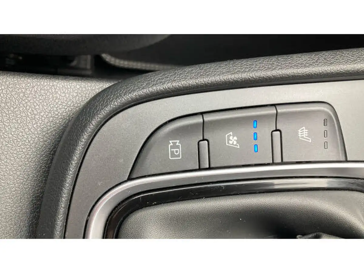2022-hyundai-kona-16-gdi-ultimate-big-24