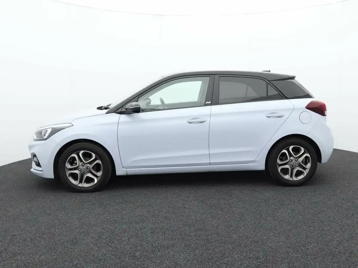 2020-hyundai-i20-12-play-big-4