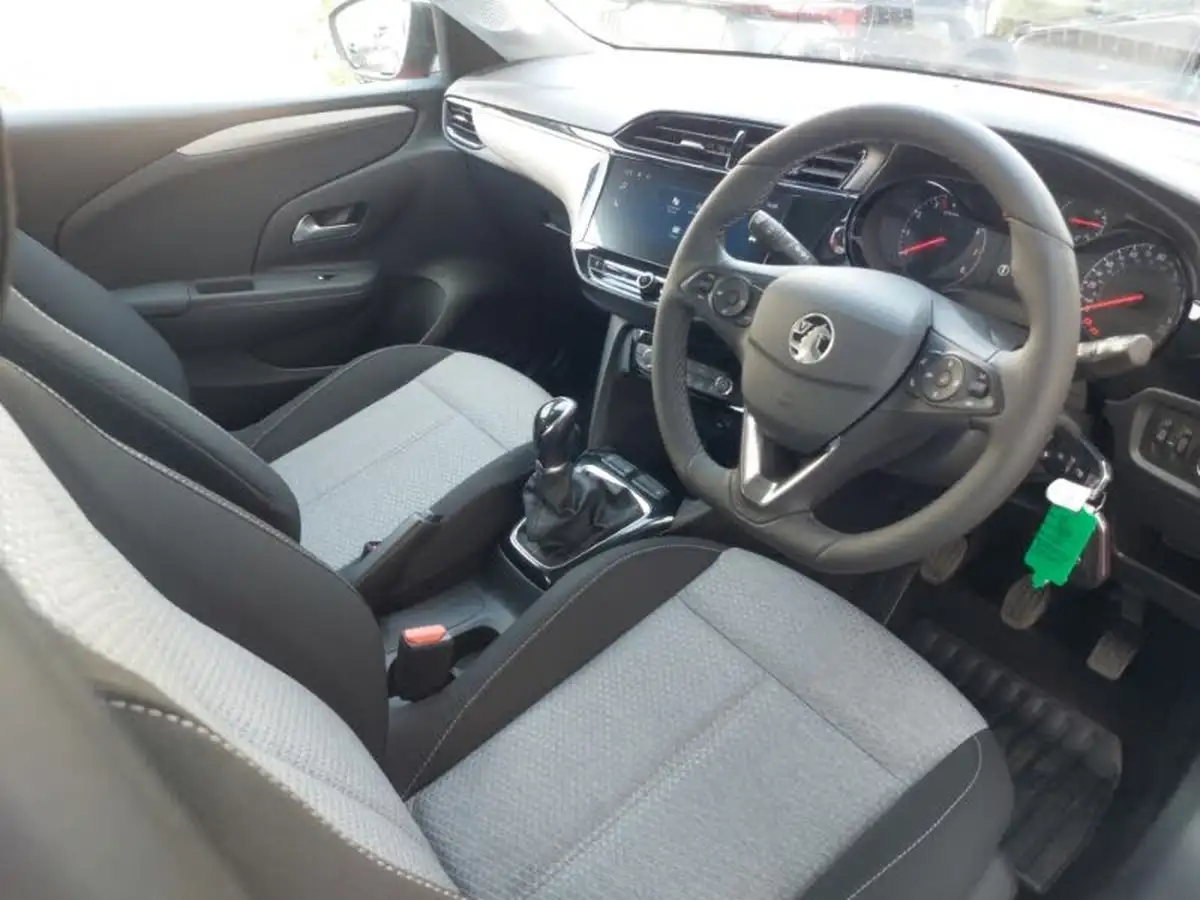 2024-vauxhall-corsa-12i-design-big-17
