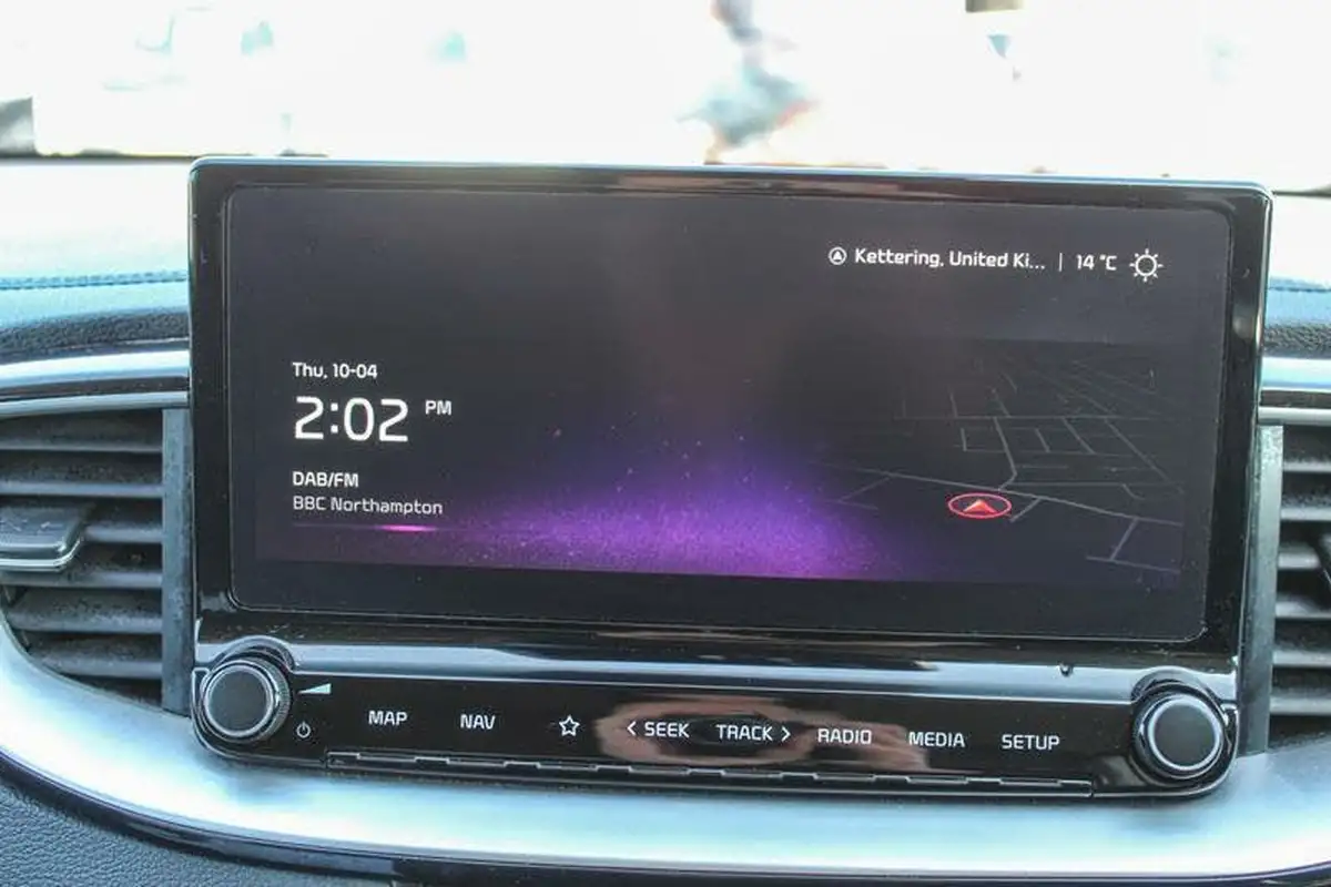 2022-kia-ceed-15-t-gdi-3-hatchback-big-22