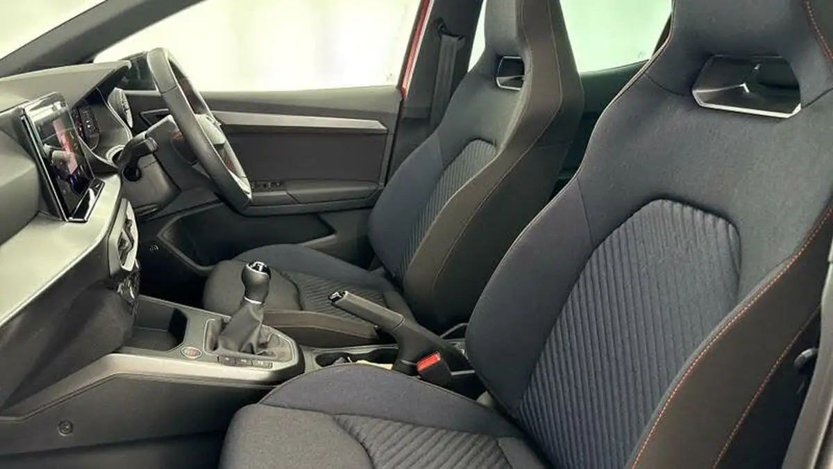 2024-seat-ibiza-10-tsi-anniversary-limited-edition-115ps-big-39