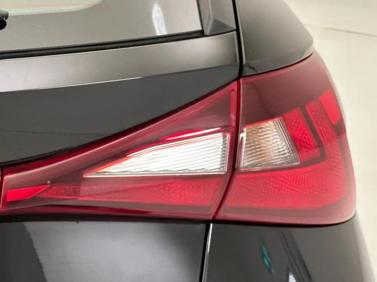 2021-hyundai-i20-10-t-gdi-element-big-29