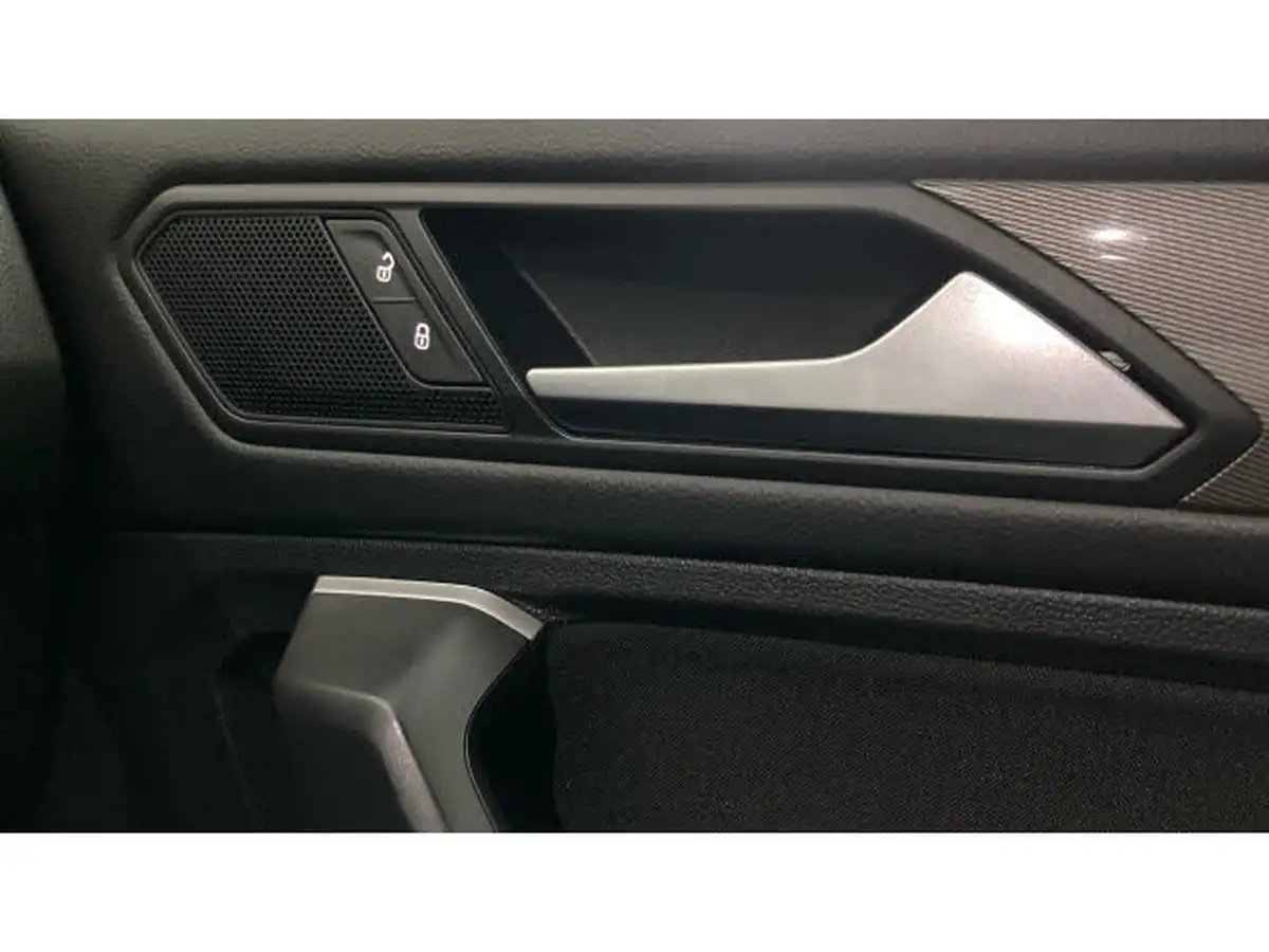 2023-volkswagen-tiguan-allspace-15-tsi-life-big-30