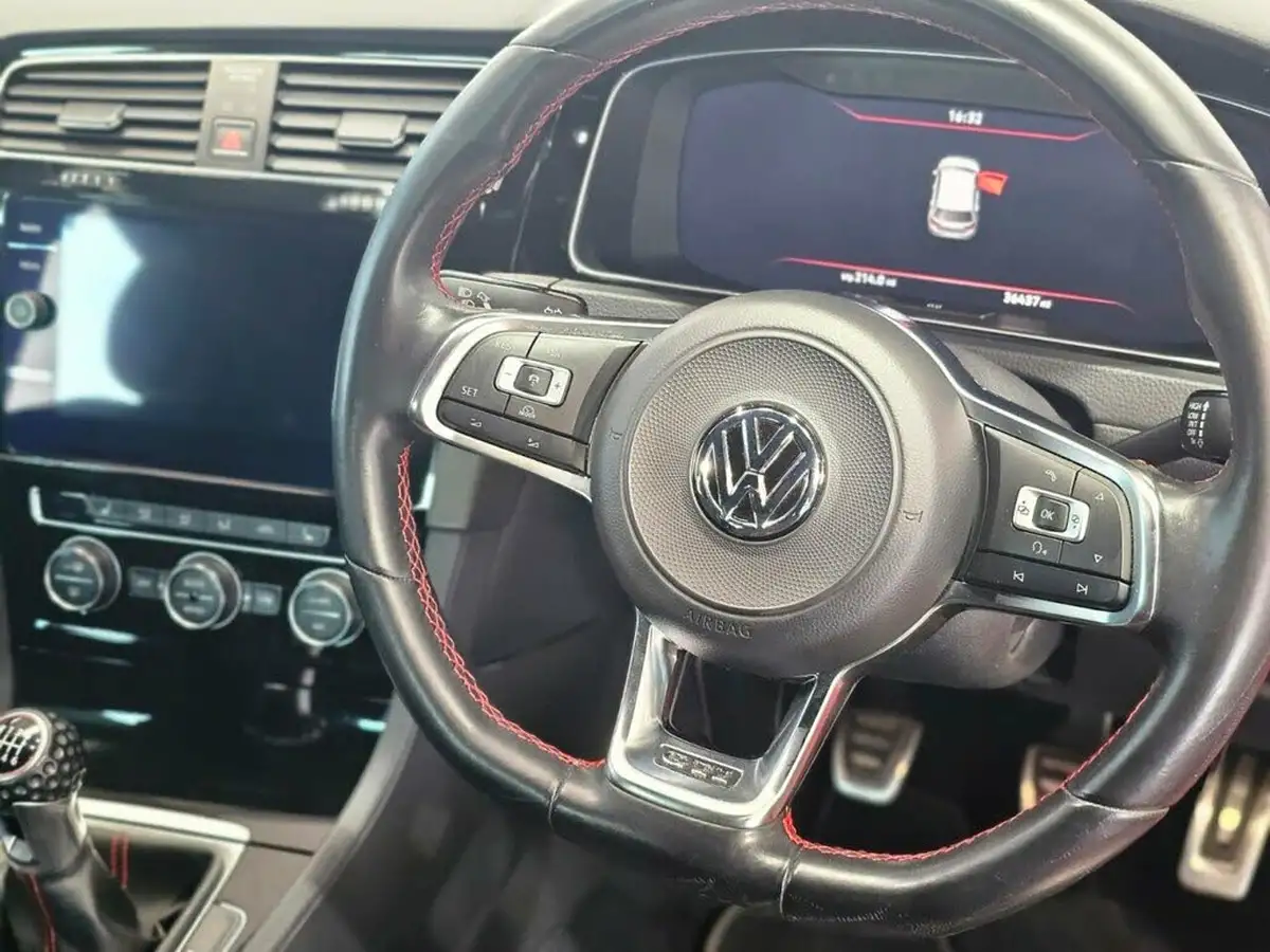 2018-volkswagen-golf-20-tsi-gti-performance-ss-5d-big-25