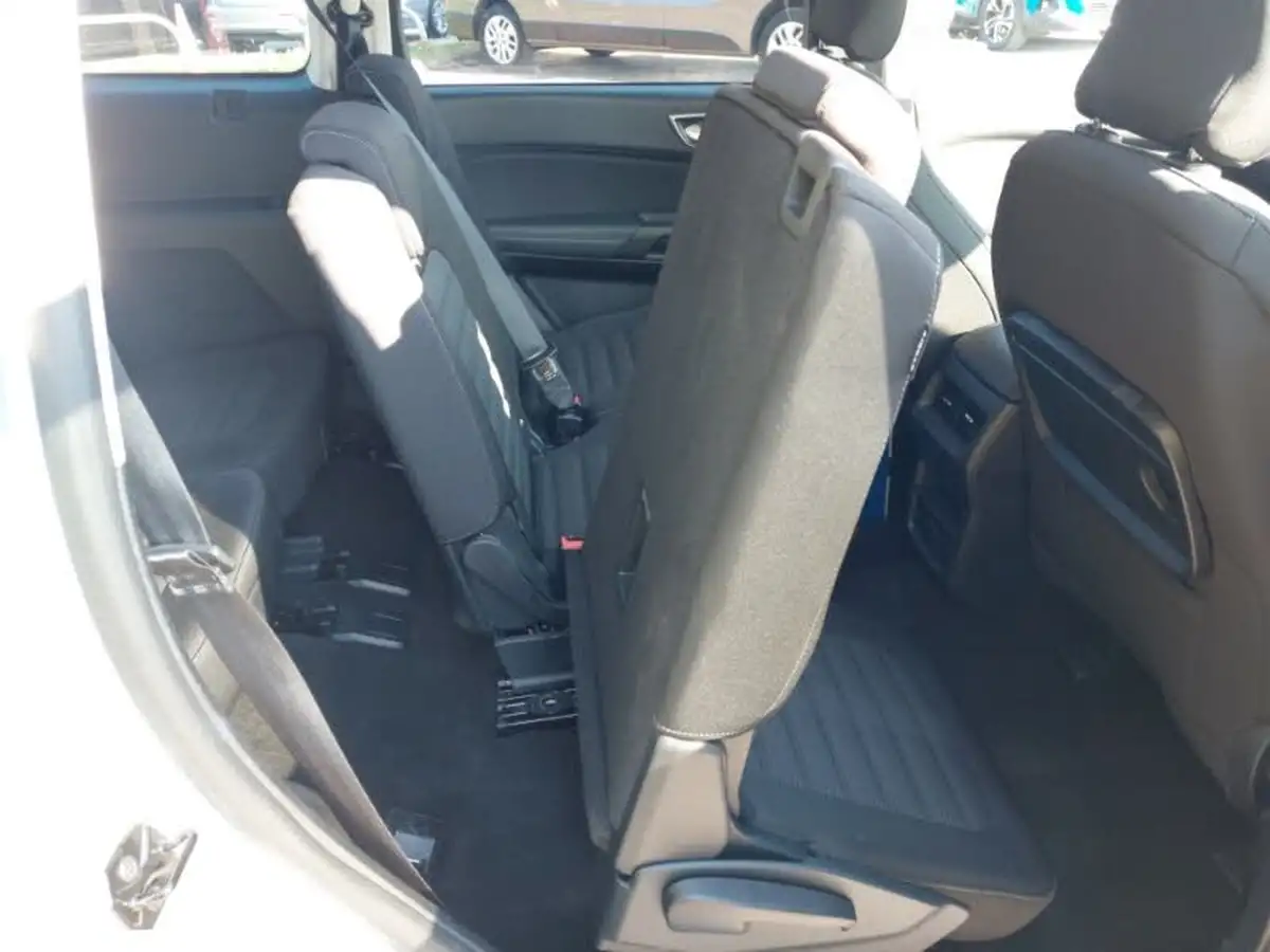 2019-ford-galaxy-15t-zetec-big-17
