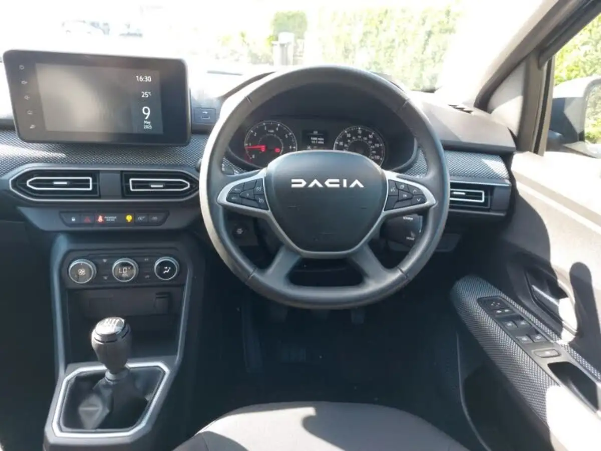 2024-dacia-jogger-10-tce-expression-big-6
