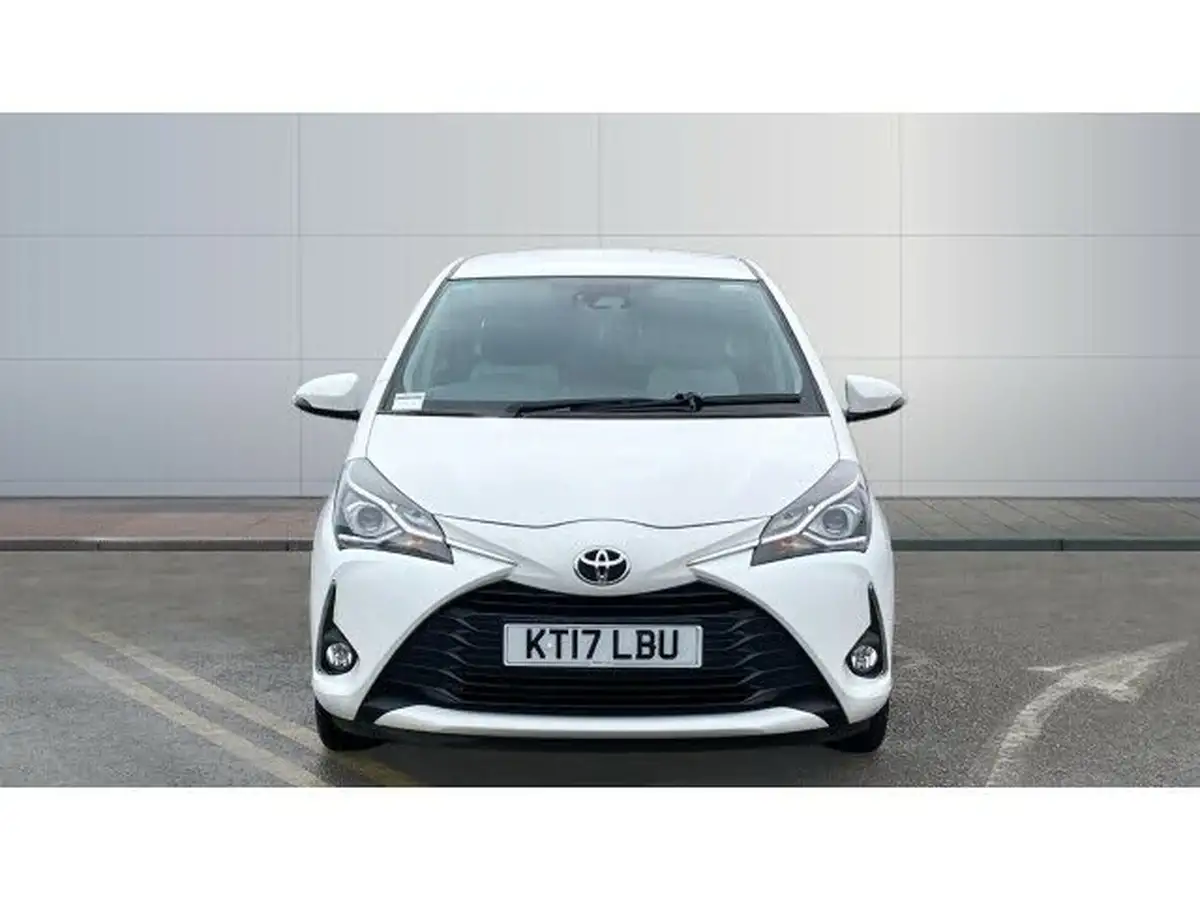 2017-toyota-yaris-15-vvt-i-icon-111bhp-big-2