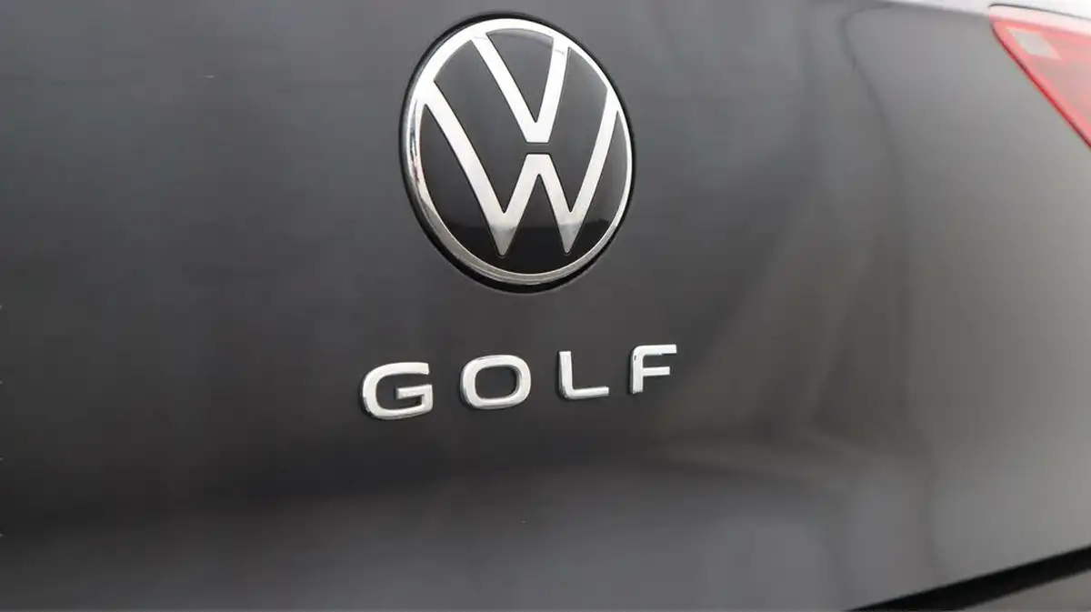 2022-volkswagen-golf-15-tsi-r-line-130ps-hatchback-big-20