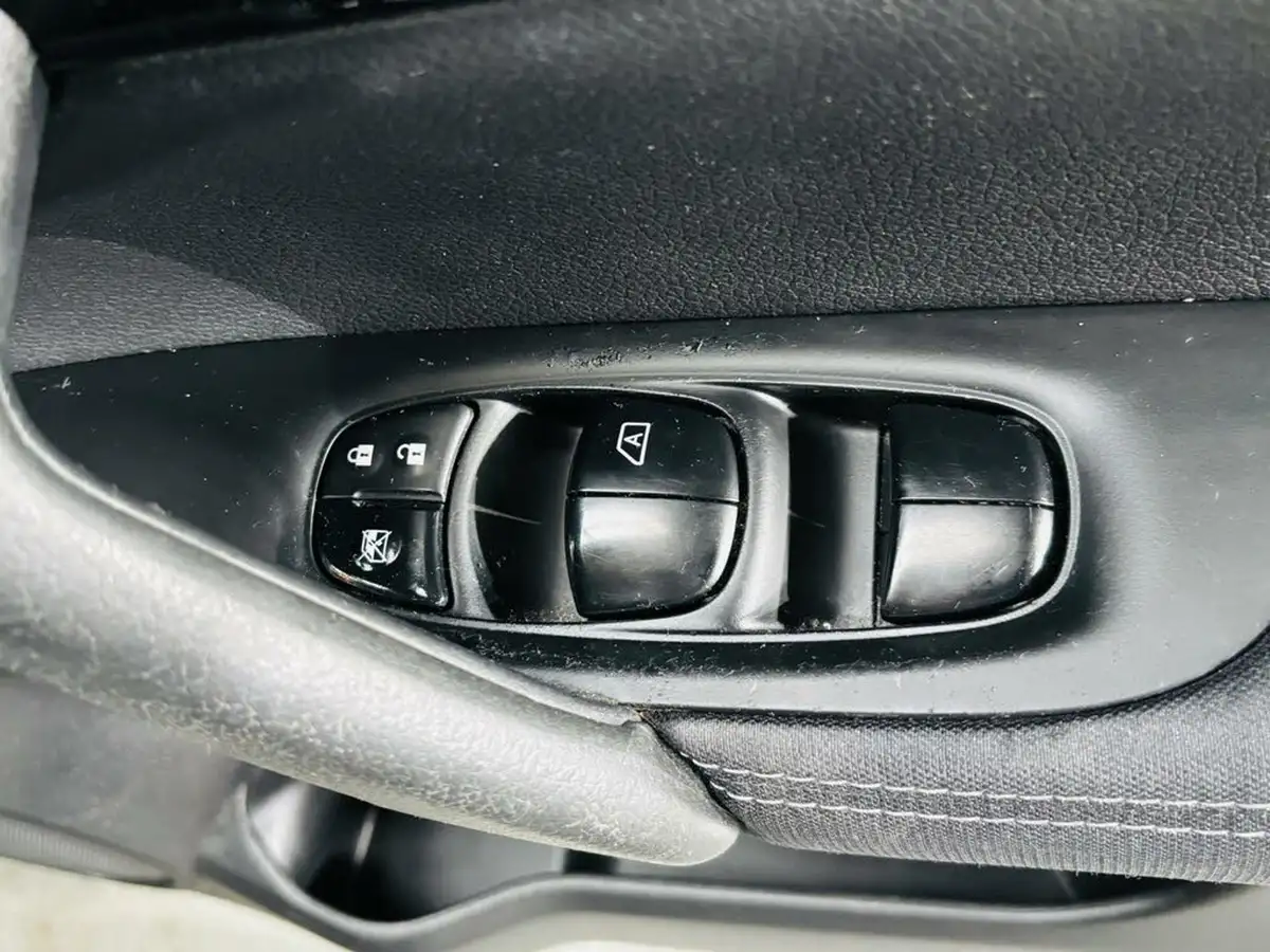2016-nissan-qashqai-15dci-acenta-tech-pk-big-11