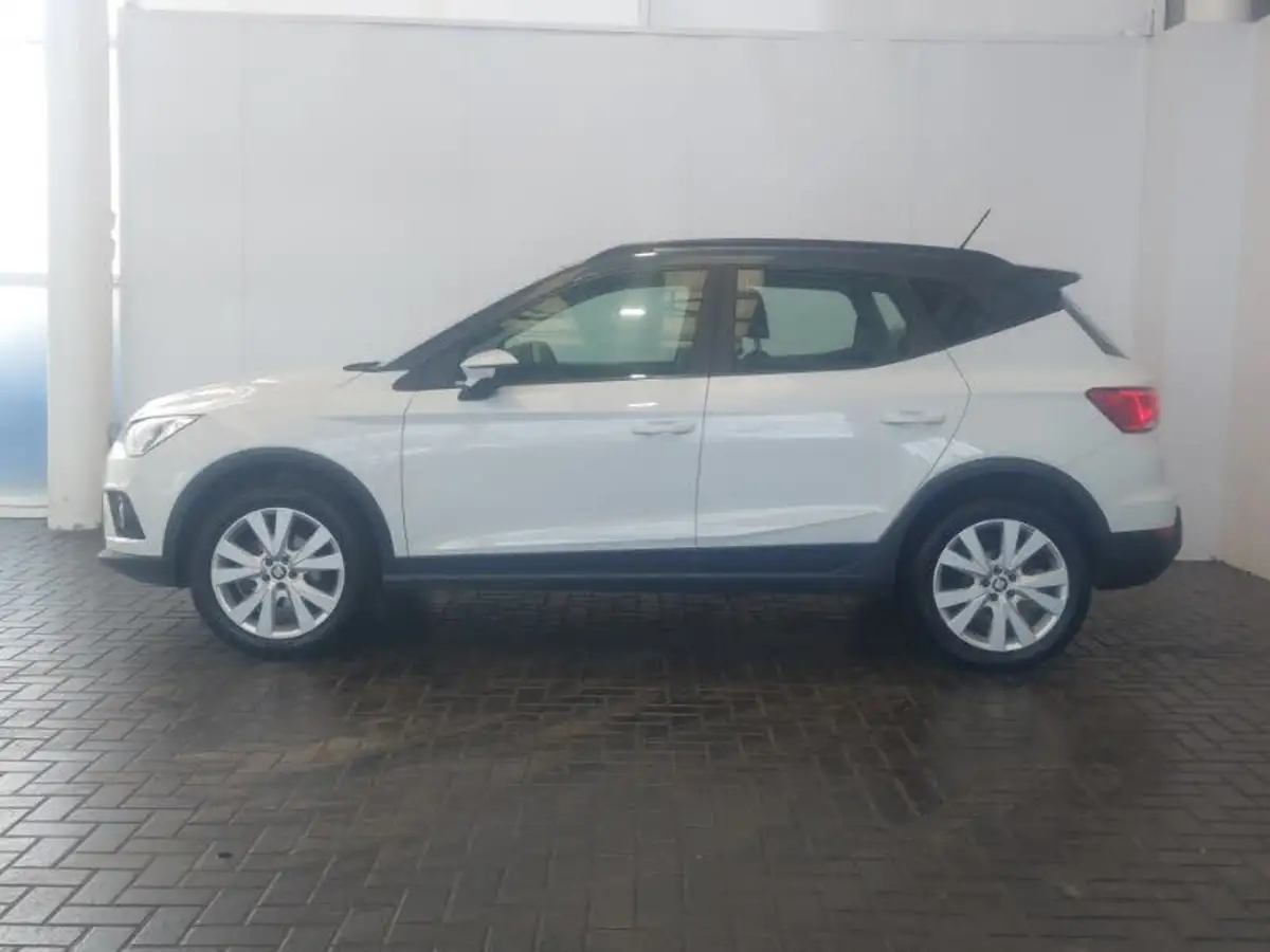 2019-seat-arona-16tdi-se-technology-lux-115ps-ss-big-3