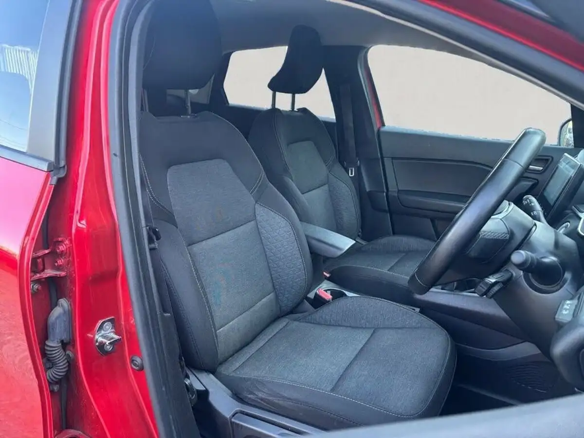 2022-renault-captur-10-tce-iconic-edition-big-9