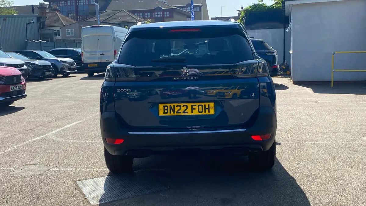 2022-peugeot-5008-suv-15-bluehdi-allure-premium-eat8-big-8