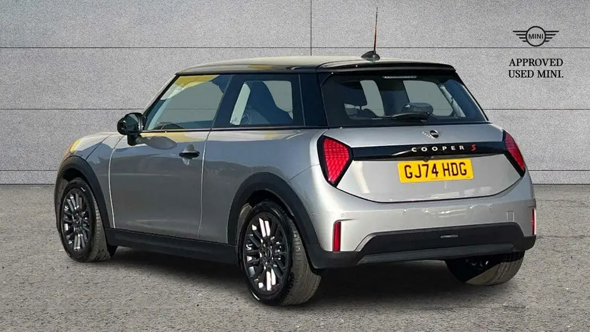2024-mini-cooper-20-cooper-s-classic-201bhp-hatchback-3d-auto-big-1