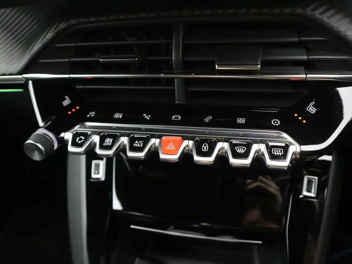 2021-peugeot-2008-suv-12-puretech-gt-premium-130bhp-eat8-big-29