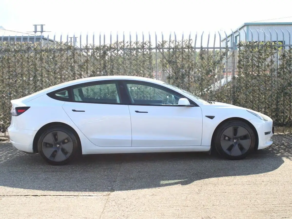 2021-tesla-model-3-e-long-range-4x4-big-5