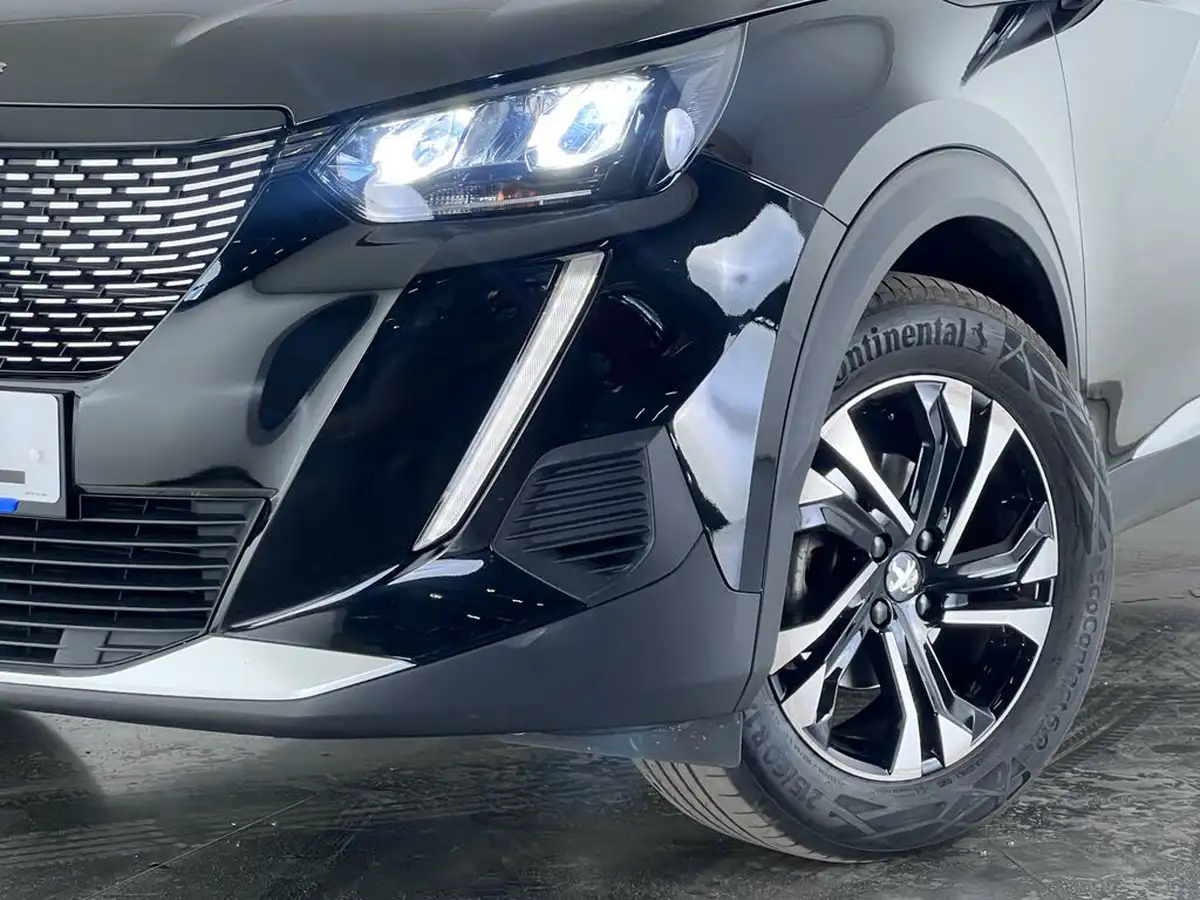 2022-peugeot-2008-suv-12-puretech-allure-premium-130bhp-eat8-big-45