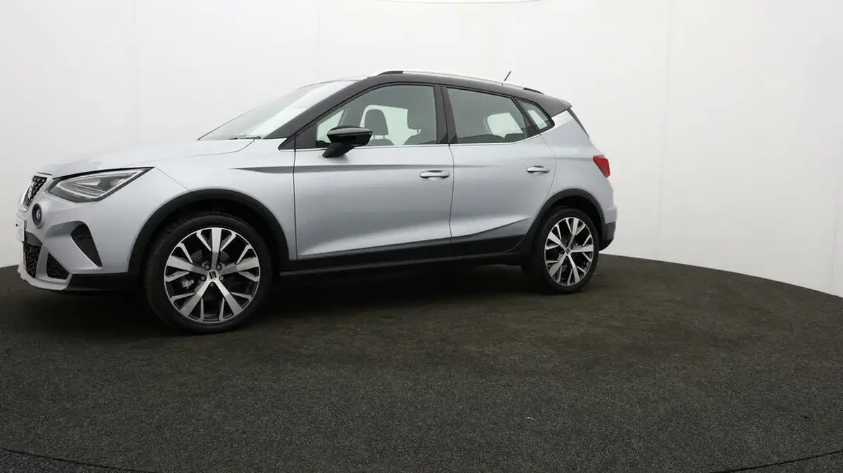 2023-seat-arona-10-tsi-xperience-lux-110ps-big-29