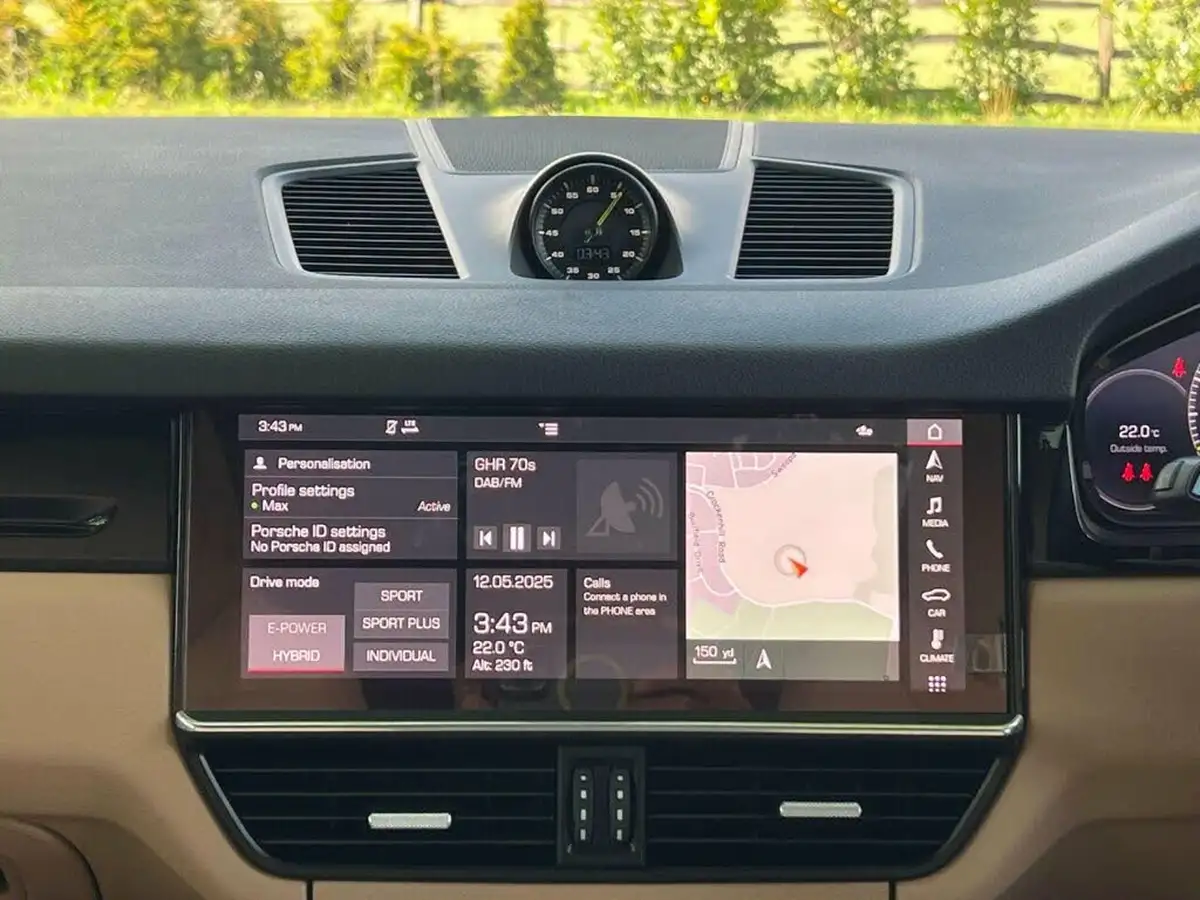 2021-porsche-cayenne-30-v6-e-hybrid-476ps-coupe-big-45