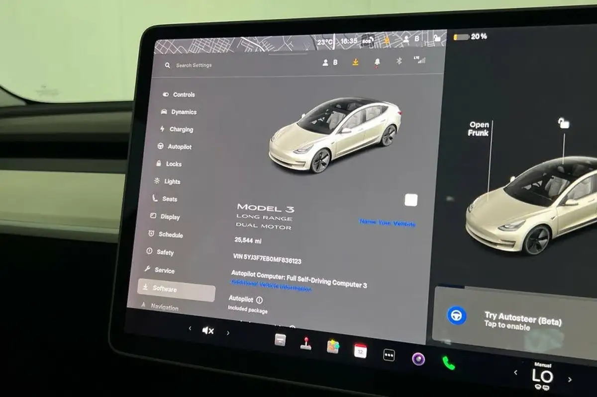 2020-tesla-model-3-e-long-range-big-13