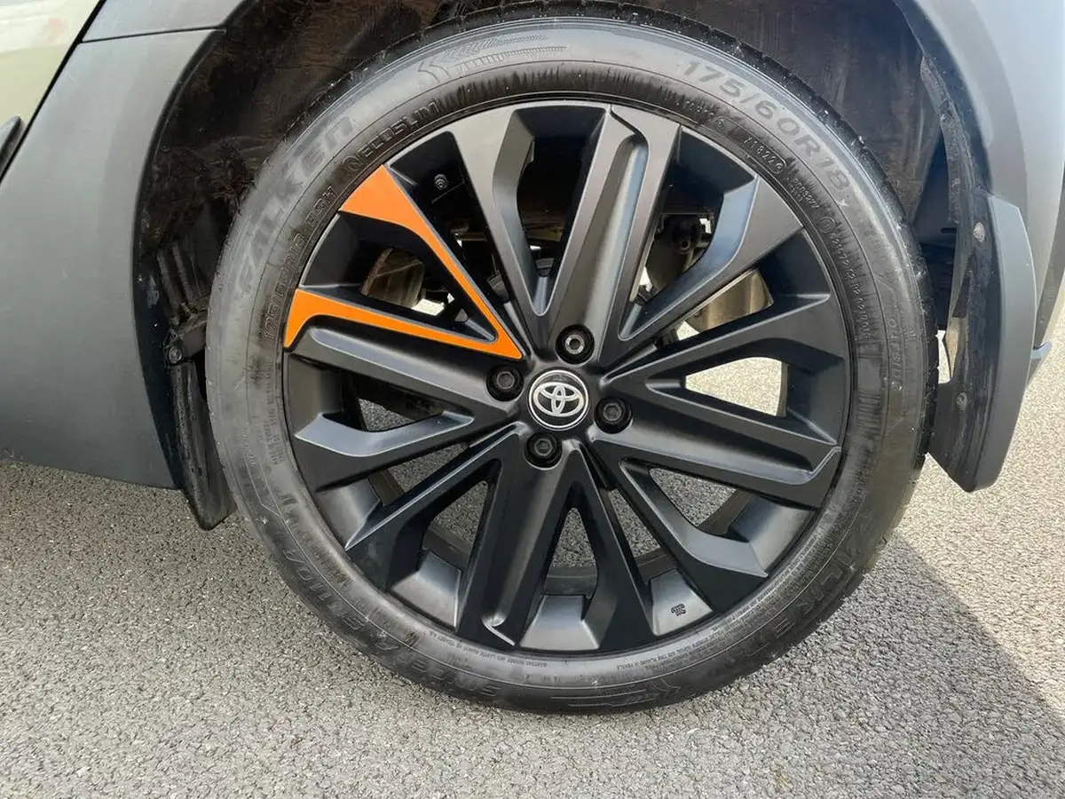 2022-toyota-aygo-x-10-vvt-i-limited-edition-cvt-big-19