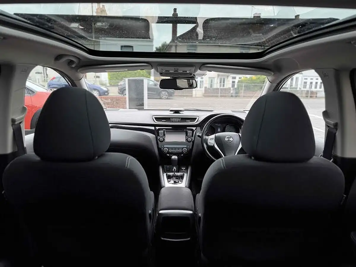 2015-nissan-qashqai-12-n-tec-xtronic-cvt-big-24