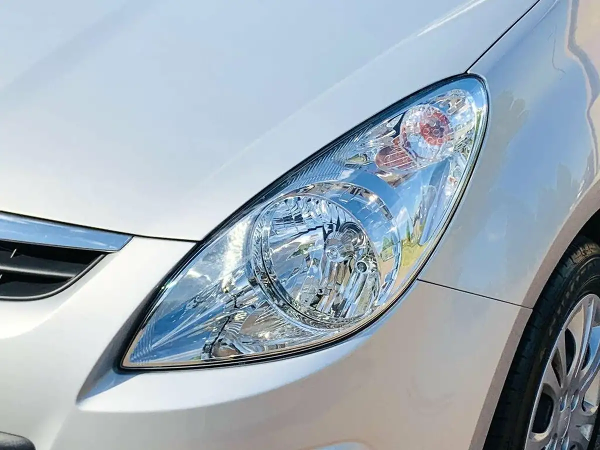 2012-hyundai-i20-12-classic-5d-big-34