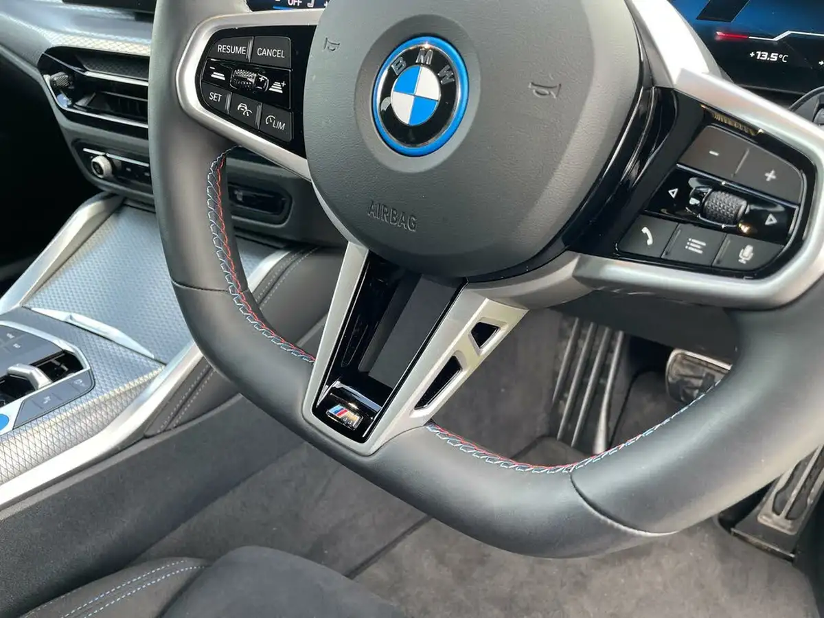 2024-bmw-i4-e-m50-big-59
