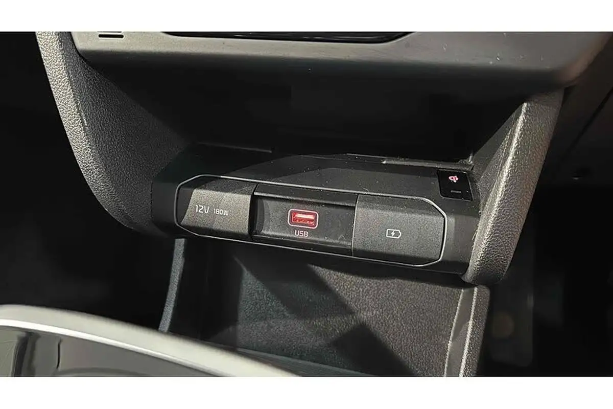 2021-kia-e-niro-ev-4-big-49