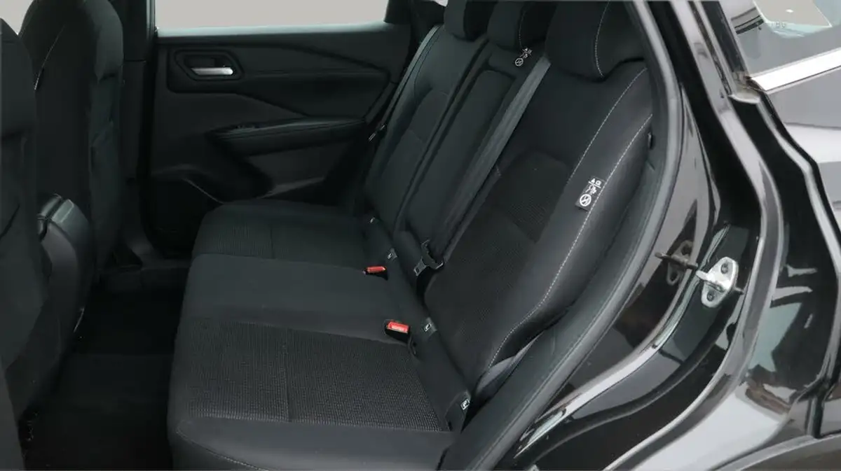 2022-nissan-qashqai-13-dig-t-acenta-premium-140ps-big-16