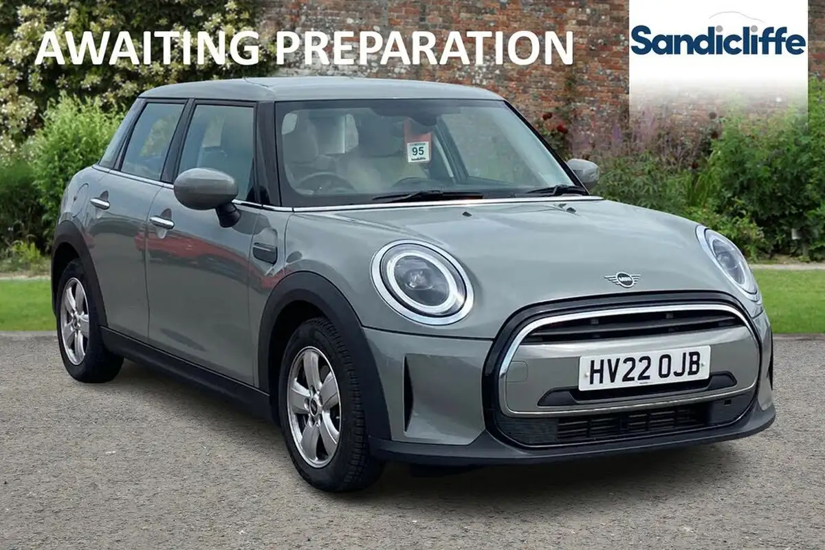 2022-mini-cooper-15-cooper-classic-hatchback-5d-auto-big-0