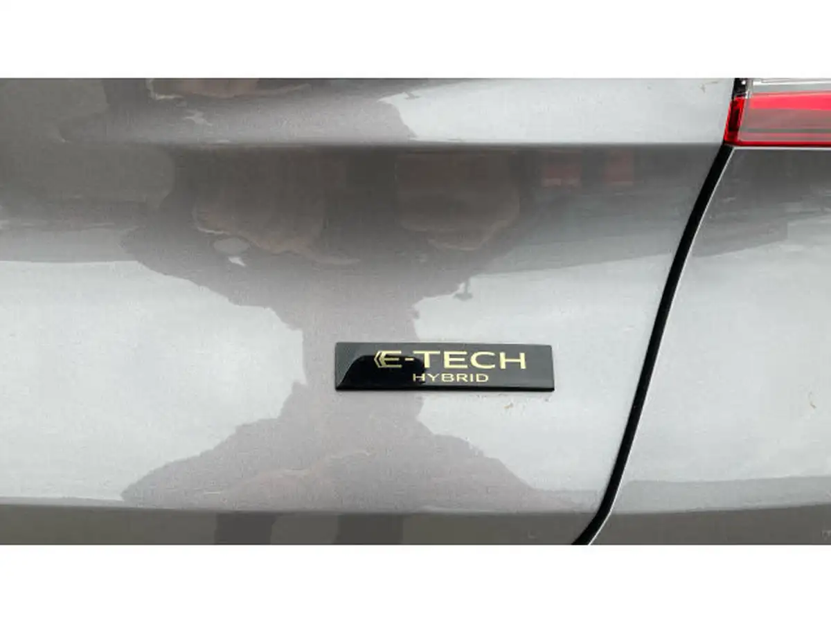 2024-renault-captur-16-e-tech-engineered-145ps-full-big-25