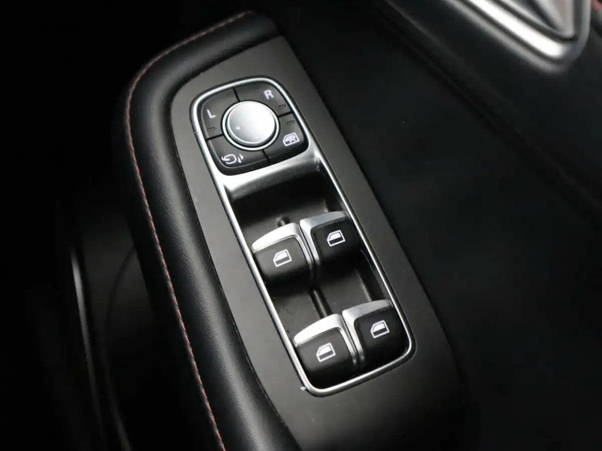 2022-mg-hs-15t-gdi-excite-162ps-big-36