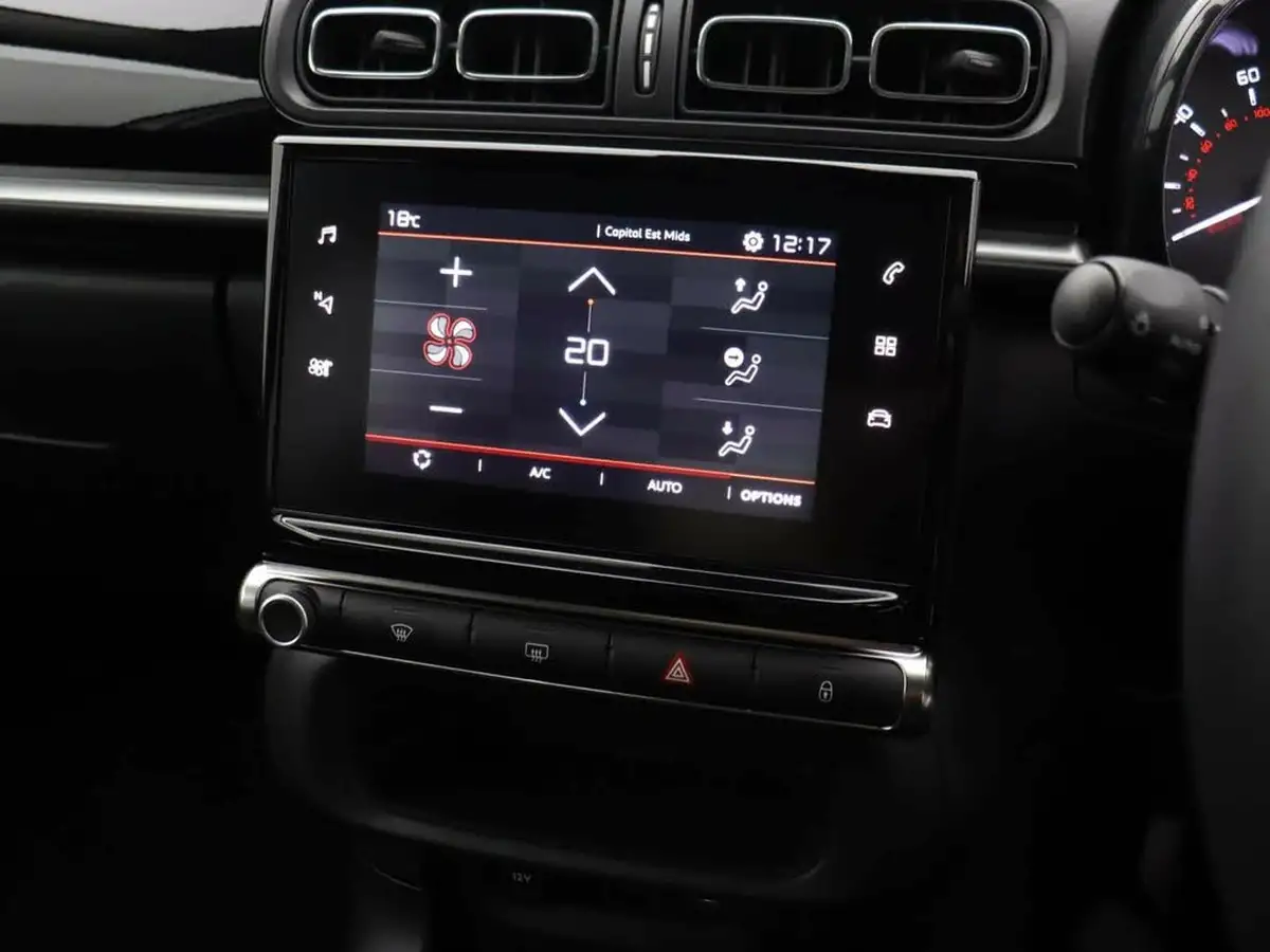2024-citroen-c3-12-puretech-plus-110ps-eat6-big-32