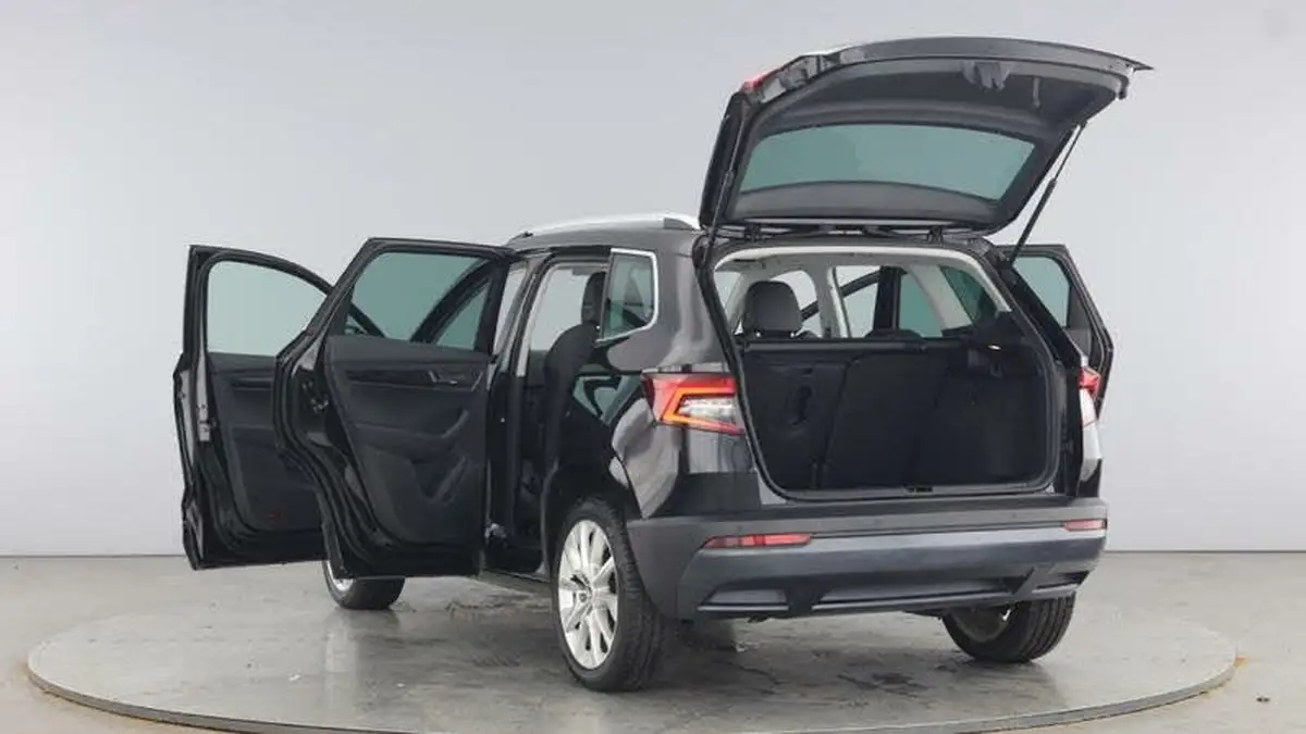 2021-skoda-karoq-15-tsi-se-l-big-10