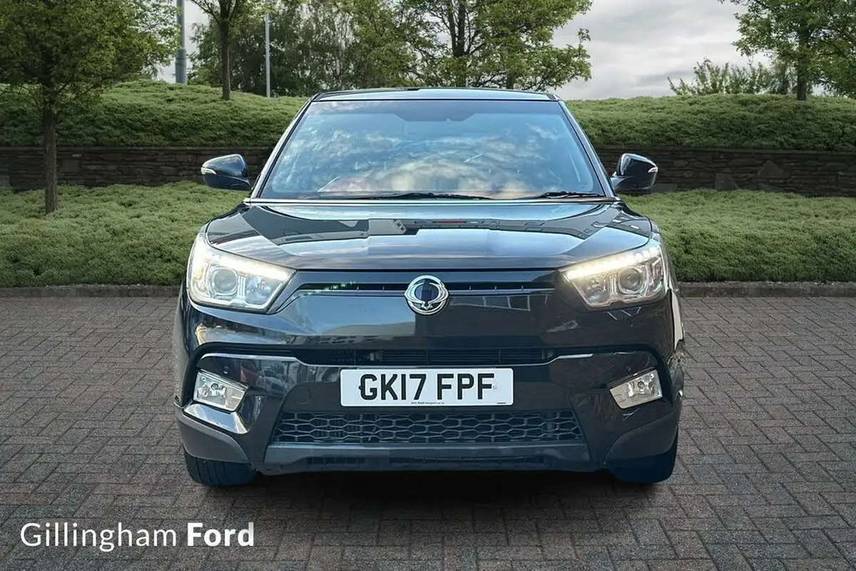 2017-kgm-ssangyong-tivoli-16td-elx-2wd-big-3