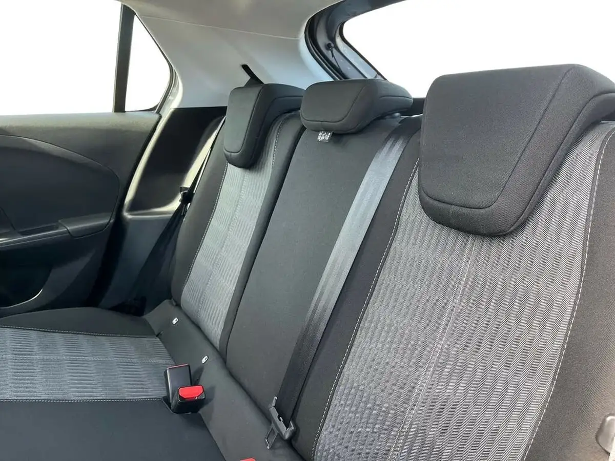 2021-vauxhall-corsa-12i-se-premium-big-9