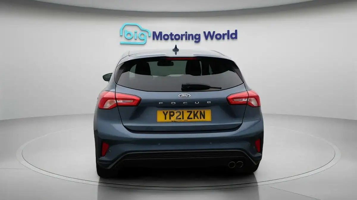 2021-ford-focus-15-st-line-edition-hatchback-big-6