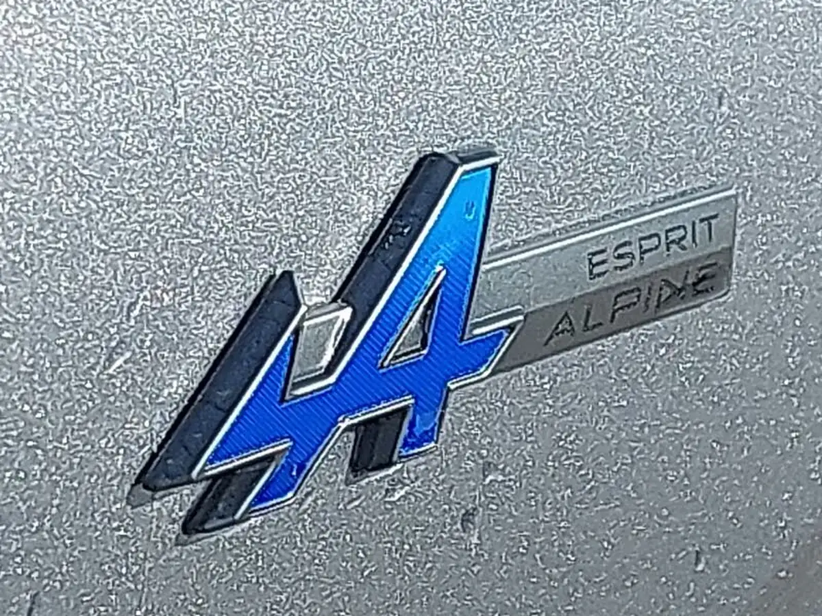 2024-renault-austral-12-iconic-esprit-alpine-big-12