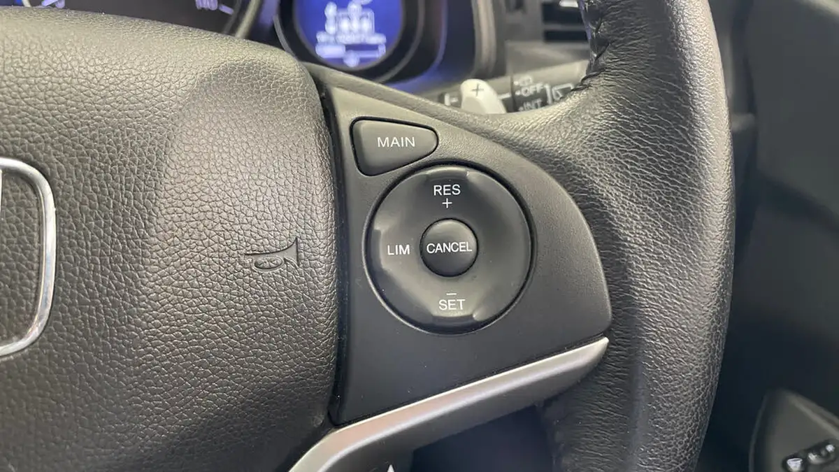 2019-honda-jazz-13-i-vtec-ex-navi-cvt-big-28