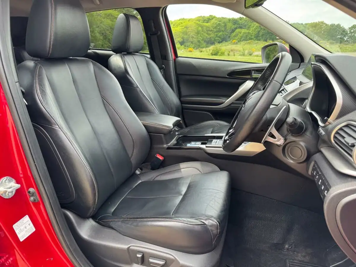 2019-mitsubishi-eclipse-cross-15-4-auto-big-16