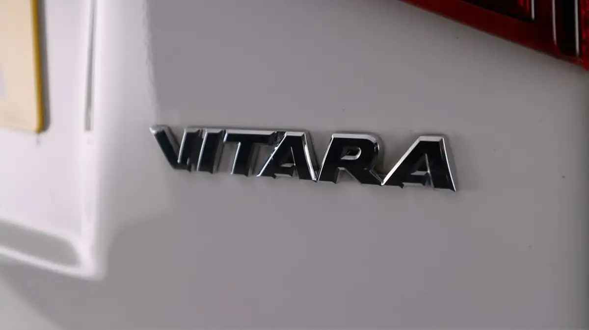 2020-suzuki-vitara-14-boosterjet-sz-t-140ps-auto-big-20