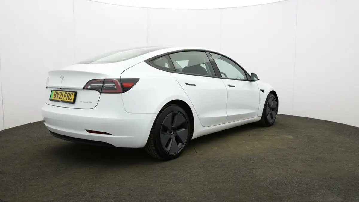 2021-tesla-model-3-e-long-range-4x4-big-51