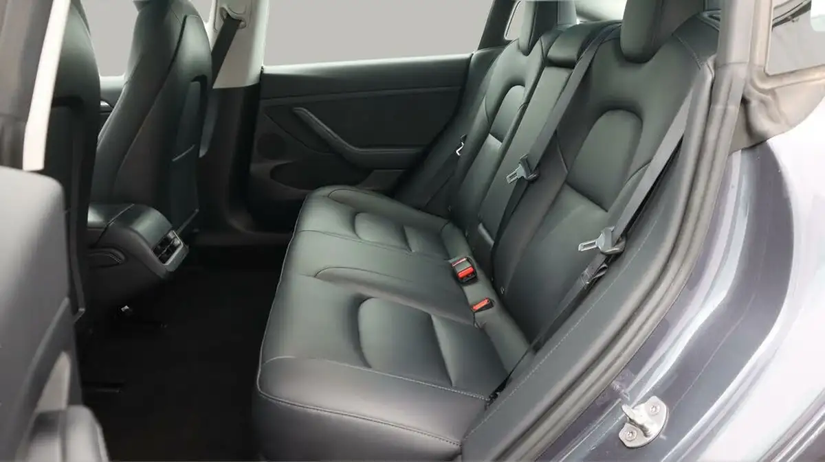 2021-tesla-model-3-e-long-range-4x4-big-16