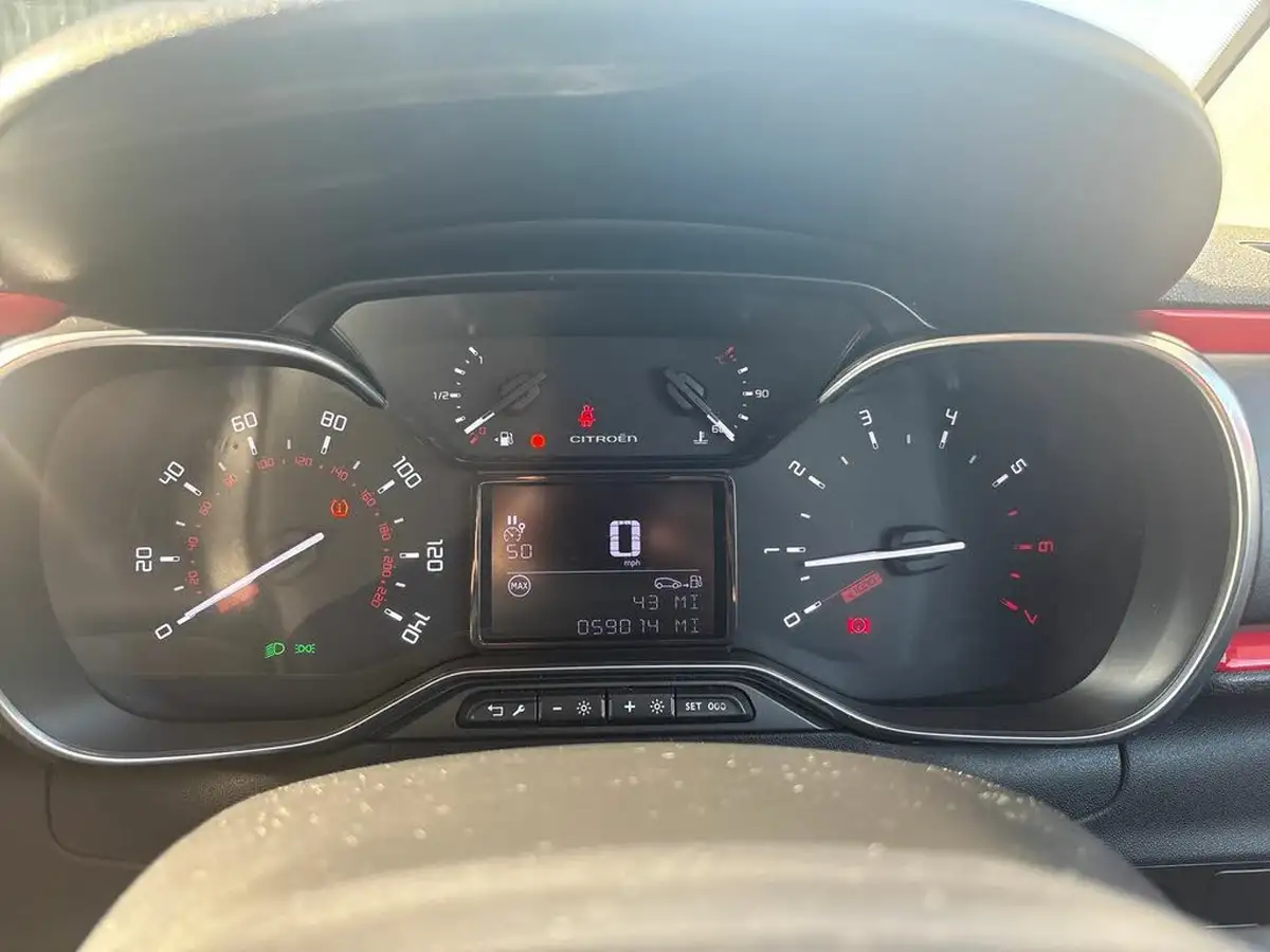 2018-citroen-c3-12-puretech-flair-nav-edition-82ps-big-13