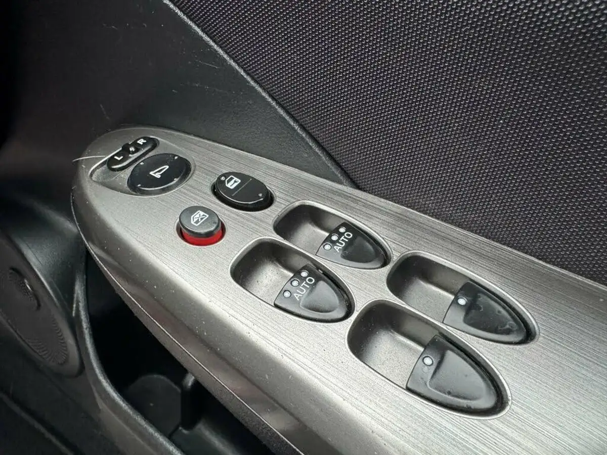 2009-honda-civic-18-si-i-vtec-big-30