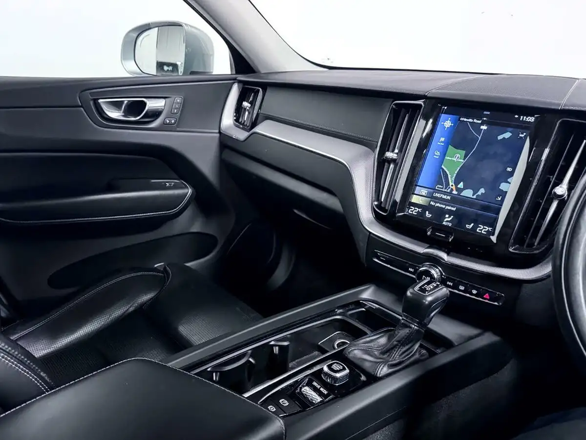 2018-volvo-xc60-20td-d5-inscription-pro-powerpulse-awd-big-25